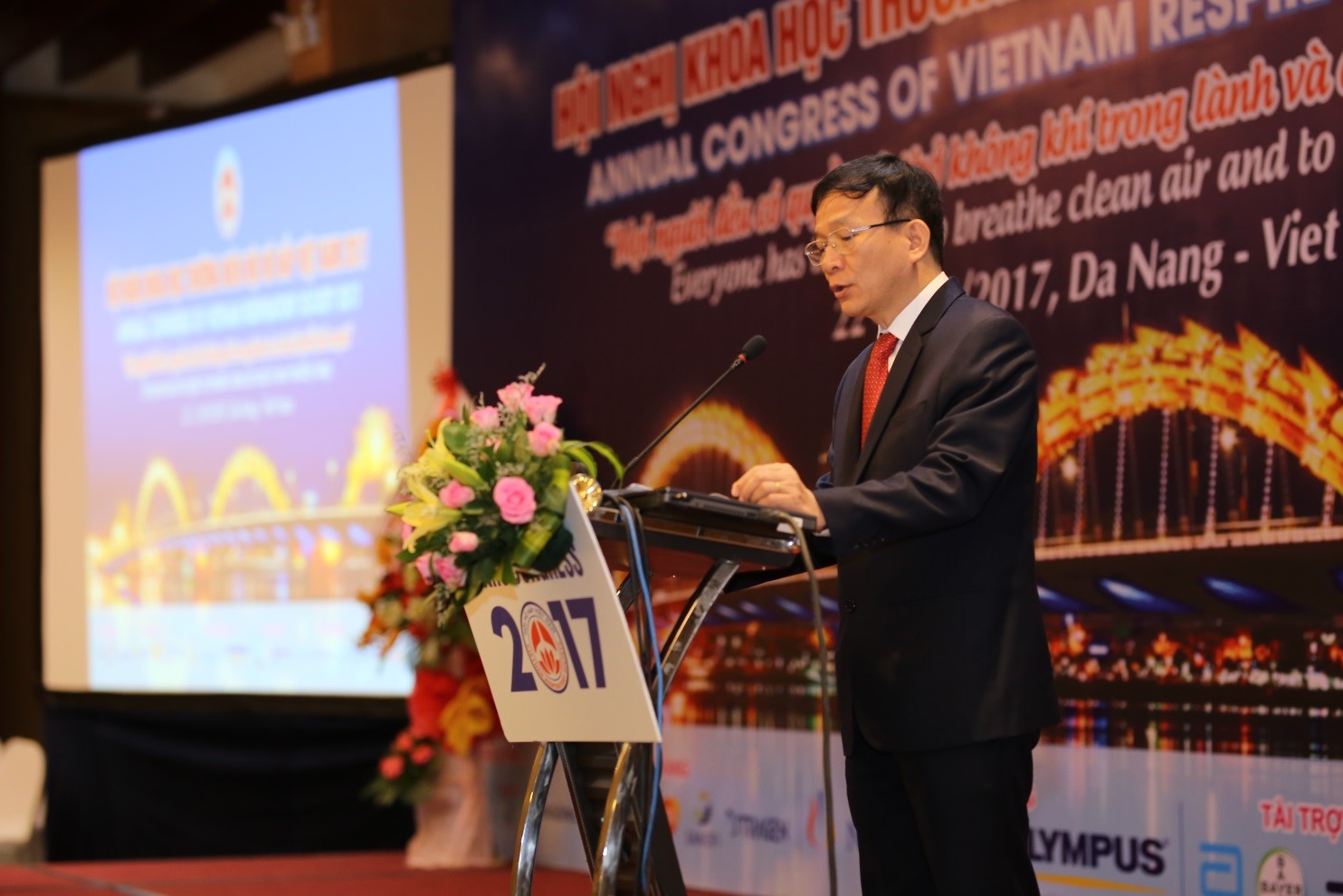 Lãnh đạo và Ban chấp hành Hội Hô hấp Việt Nam nhiệm kỳ 2019 - 2024